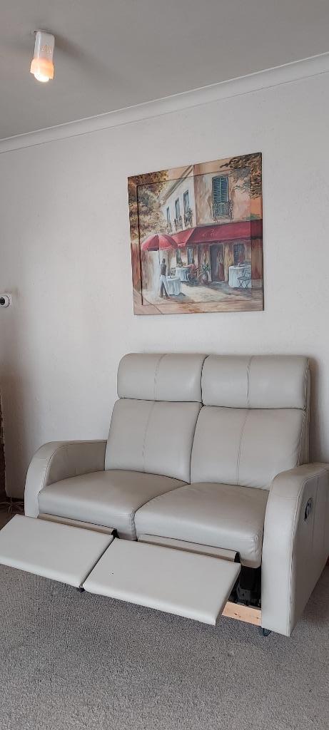 Comfortabele 2 persoons Relax bank., Huis en Inrichting, Banken | Bankstellen, Zo goed als nieuw, Rechte bank, Tweepersoons, Minder dan 150 cm