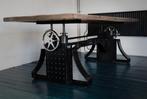 Stoere tafel die je eenvoudig opdraaid naar bartafel., Huis en Inrichting, Tafels | Eettafels, 100 tot 150 cm, Ophalen of Verzenden