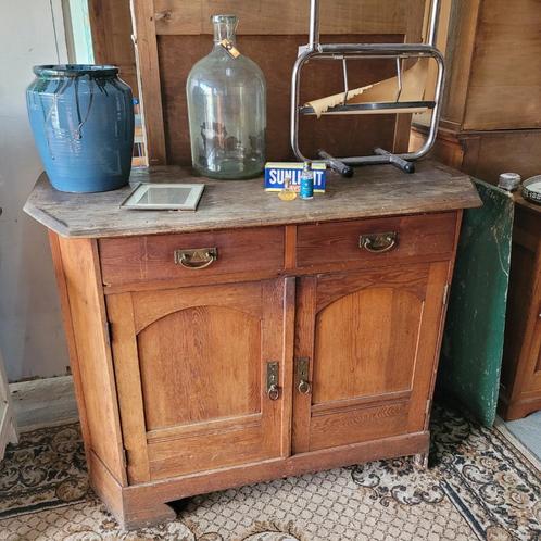 Brocante oude eiken kast, commode, dressoir, lage kast, Antiek en Kunst, Curiosa en Brocante, Ophalen