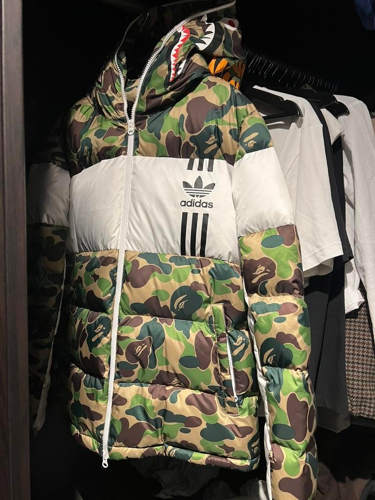 Bape x Adidas Camo Shark Puffer Medium 2016, Ophalen of Verzenden, Zo goed als nieuw, Maat 48/50 (M)