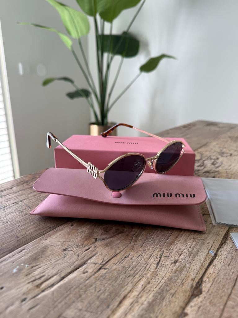 Miu Miu zonnebril, Sieraden, Tassen en Uiterlijk, Zonnebrillen en Brillen | Dames, Overige merken, Zonnebril, Zwart, Nieuw