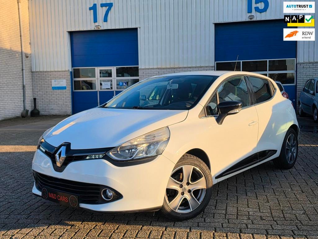 Renault Clio 0.9 TCe ECO Night&Day AIRCO/NAP/CR CONTROL/PDC, Voorwielaandrijving, Stof, Zwart, 540 kg