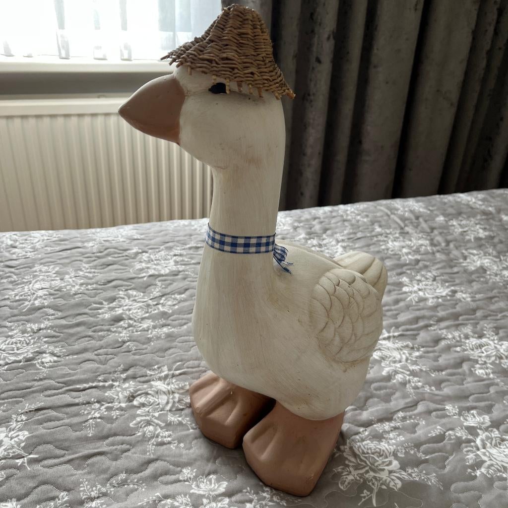 gans met hoedje, Ophalen, Zo goed als nieuw, Steen, Dierenbeeld