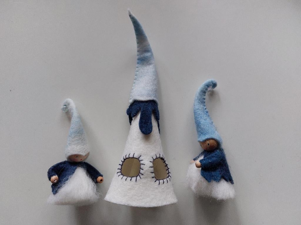 Kerst - IJspopjes met iglo - vilt, Hobby en Vrije tijd, Vilt, Ophalen of Verzenden, Nieuw, Figuurtje(s), Wolvilt