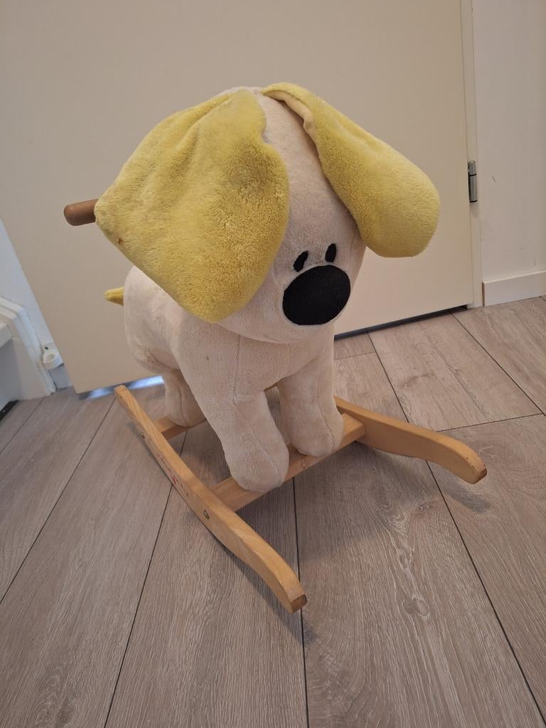 "Hobbelpaard/schommelpaard" Pip (van Woezel), Ophalen