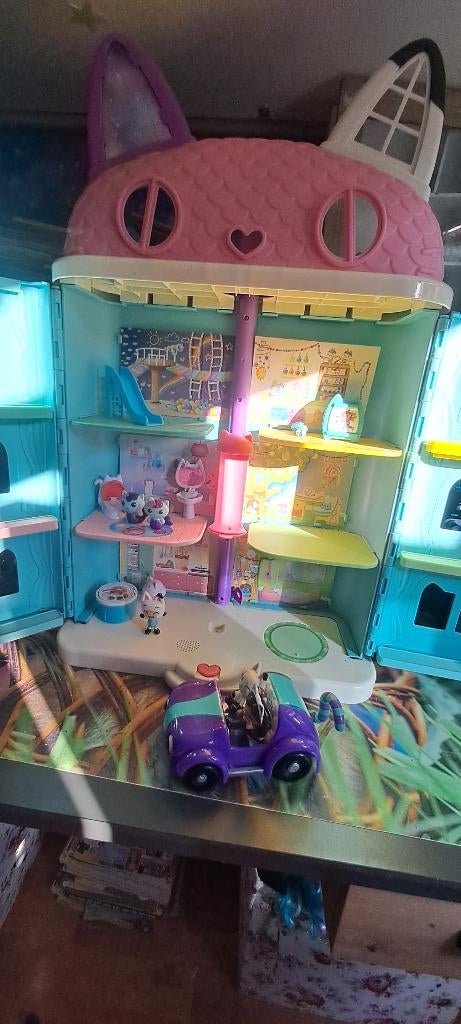 Gabby's poppenhuis, Ophalen of Verzenden, Zo goed als nieuw, Poppenhuis