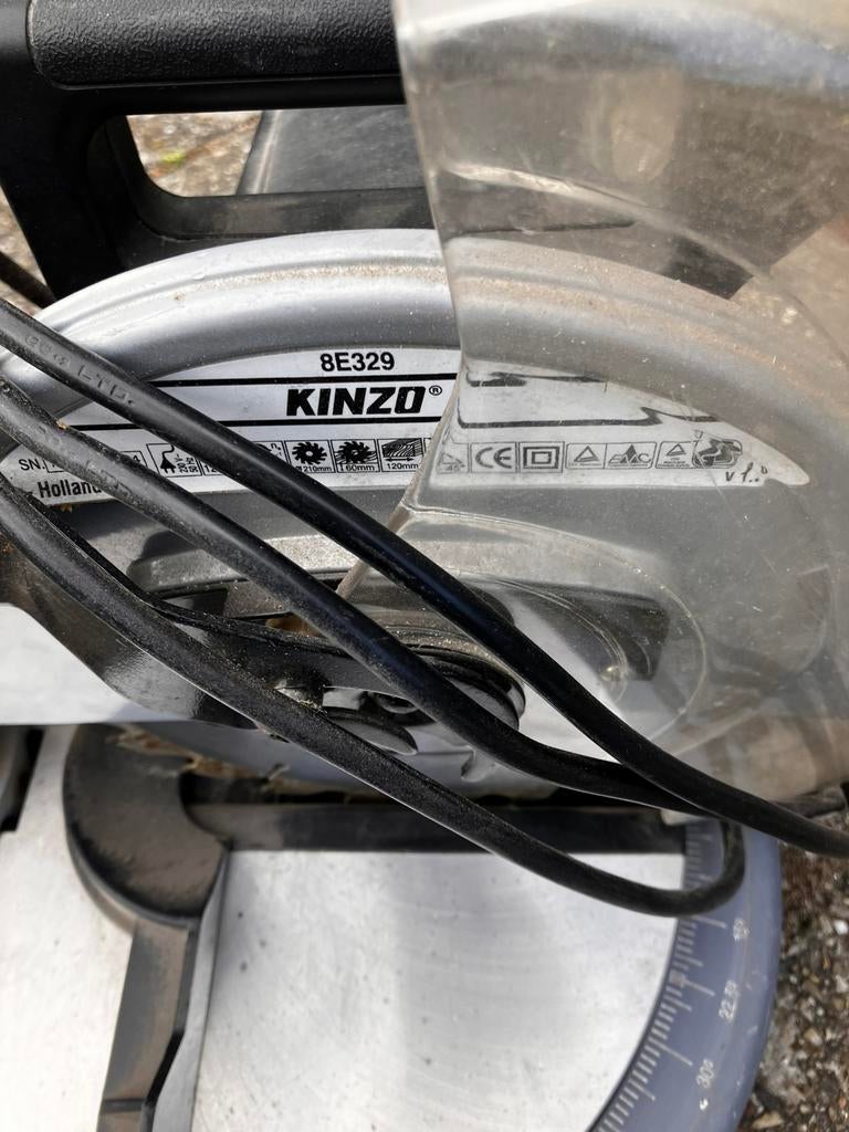 KINZO 8E 329 Compacte Afkort / Verstekzaag, Ophalen, Gebruikt, Afkortzaag, 30 tot 70 mm