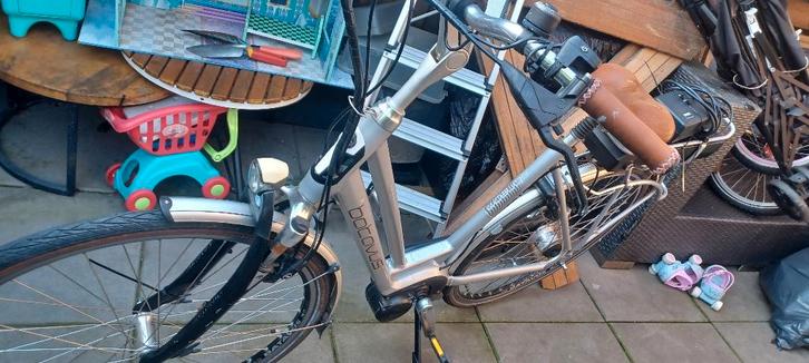 Batavus met Yamaha midden motor en accu, Fietsen en Brommers, Elektrische fietsen, Zo goed als nieuw, Batavus, 51 tot 55 cm, 50 km per accu of meer