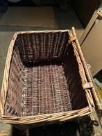 Grote rieten fietsmand met deksel, Ophalen, Gebruikt, Fietsmand