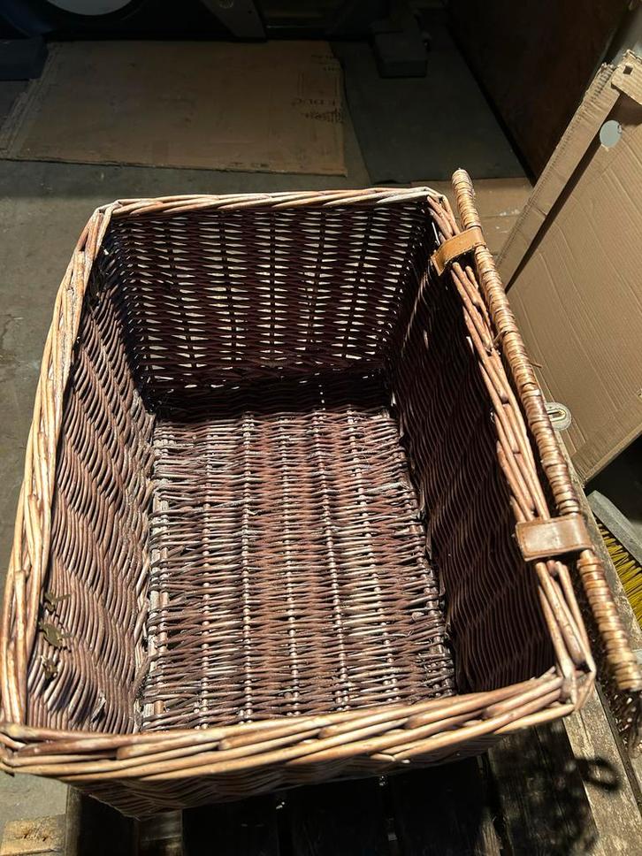 Grote rieten fietsmand met deksel, Fietsen en Brommers, Fietsaccessoires | Fietsmanden, Gebruikt, Fietsmand, Ophalen