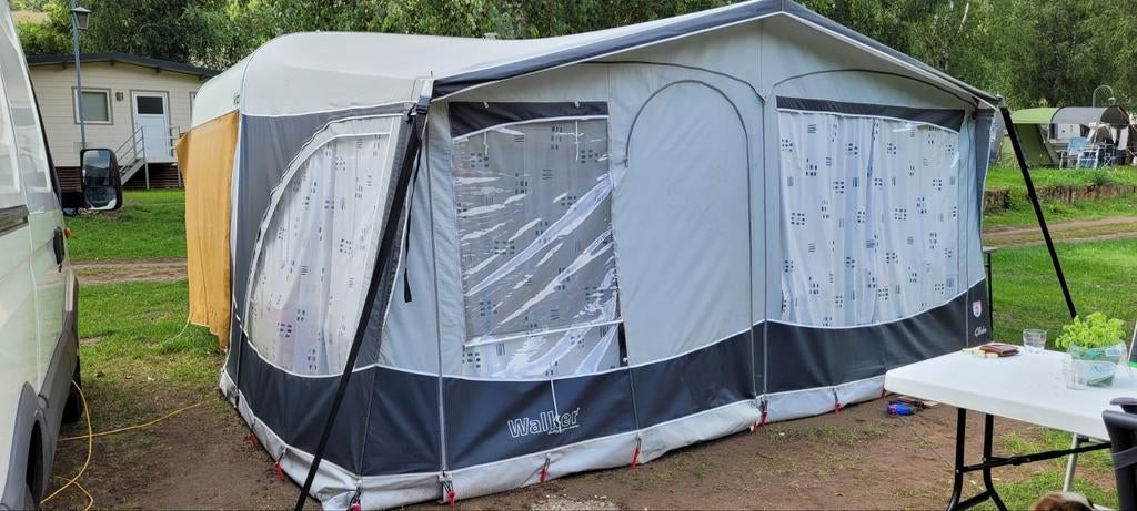 Kip caravan KL 470 LB de luxe met Walker voortent, Caravans en Kamperen, Caravans, Vast bed, Rondzit, Koelkast, Tot en met 2