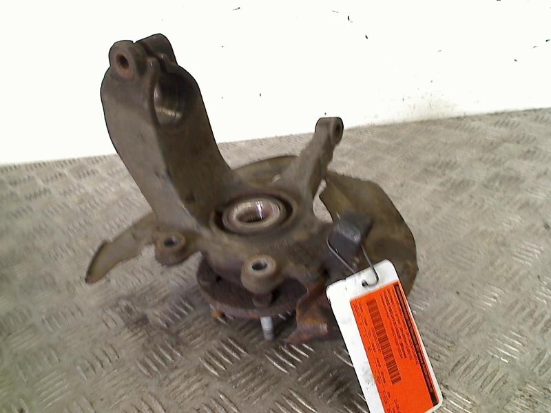 Fusee Rechts Voor Volvo V50 (MW) (2004-04/2010-12), Gebruikt, Siegburger Straße 229, Köln 50679, , Duitsland, Info@volvocars.com