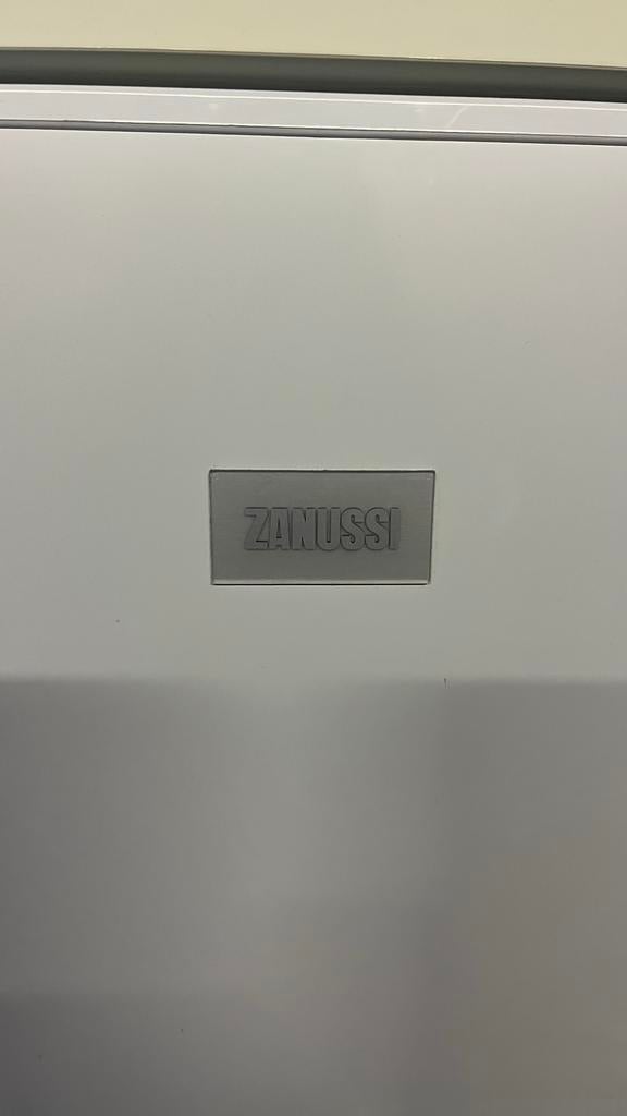 Zanussi Koelkast met groot vriesvak boven, Witgoed en Apparatuur, Koelkasten en IJskasten, 150 tot 200 liter, Gebruikt, Ophalen of Verzenden