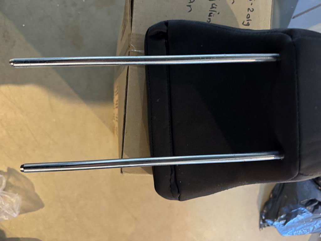 Suzuki Alto achterbank hoofdsteunen (2x) - 2005, Ophalen, Gebruikt, Suzuki