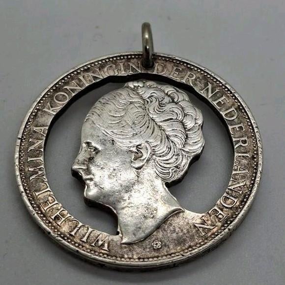 Zilveren kettinghanger Wilhelmina 2e Wereldoor, Sieraden, Tassen en Uiterlijk, Kettinghangers, Gebruikt, Zilver, Zilver, Overige voorstellingen