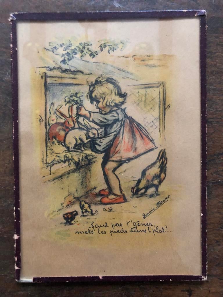 Vintage ingelijste illustratie: meisje met konijnen en kip, Ophalen of Verzenden, Gebruikt