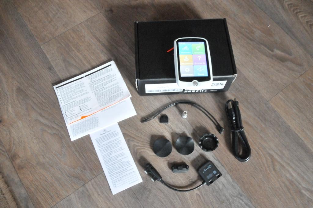 MIO fiets navigatie, Fietsen en Brommers, Fietsaccessoires | Fietscomputers, Zo goed als nieuw, Cadanssensor, Draadloos, GPS, Snelheidssensor