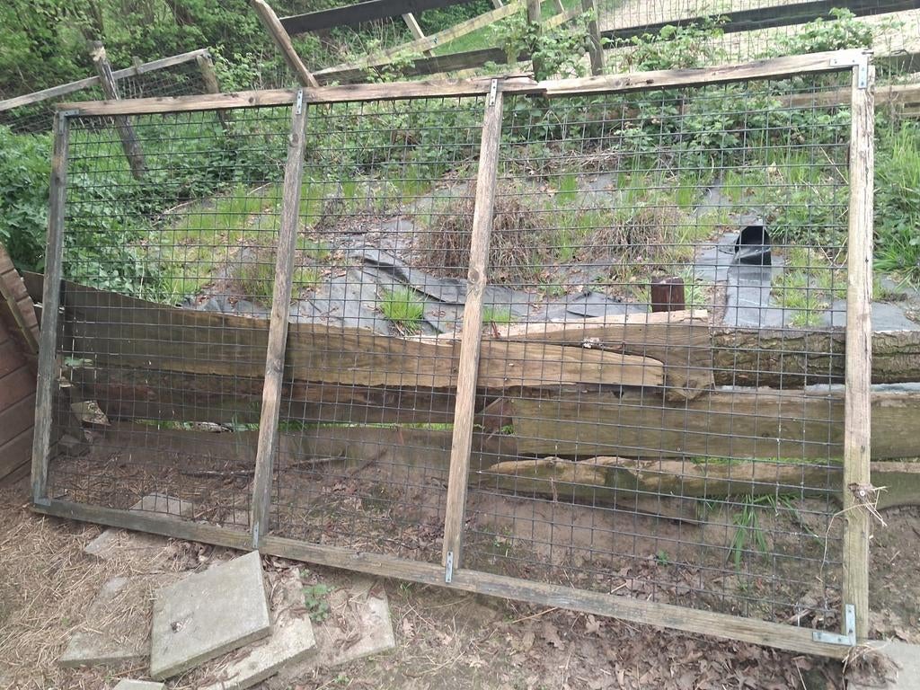 Hek met gaas. Maat 250x140. Ophalen in Twello., Tuin en Terras, Ophalen, Gebruikt, Hout, Tuinhek