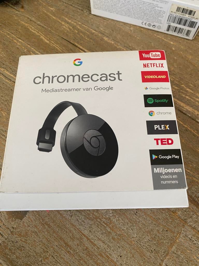 2 x google Chromecast compleet in doos, Ophalen of Verzenden, Zo goed als nieuw