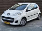 Peugeot 107 1.0-12V Urban Move / Airco / Groot scherm / NAP, Euro 5, Gebruikt, 4 stoelen, Origineel Nederlands