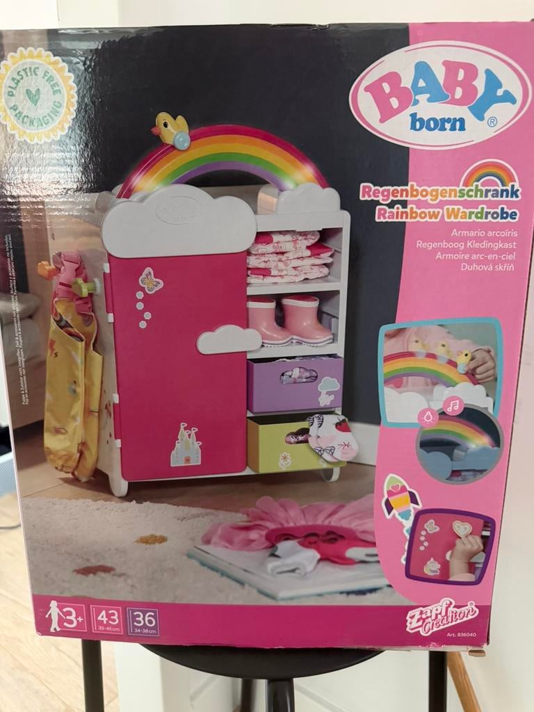 Baby born kledingkast, Ophalen, Zo goed als nieuw, Babypop