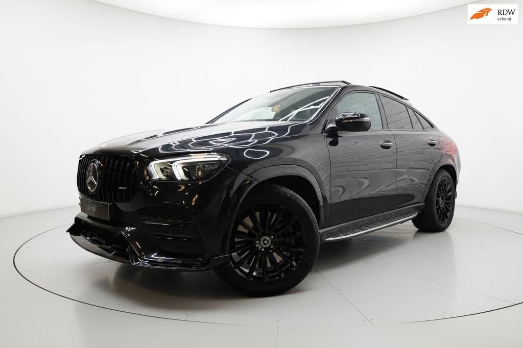 Mercedes-Benz GLE-klasse Coupé 350 e 4MATIC AMG PANO 360, Auto's, Gebruikt, 4 cilinders, 2525 kg, Zwart