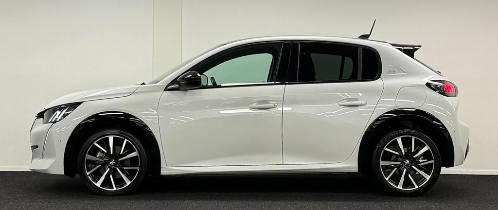 Peugeot 208 1.2 PureTech GT Pack*NweDbriem*Automaat*Navi*Cam, Auto's, 101 pk, Gebruikt, Zwart, 1199 cc