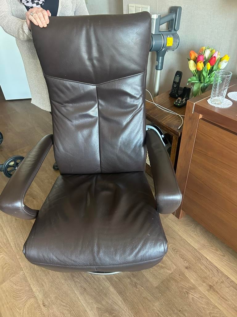 Relaxstoel bruin handbediending, Ophalen, Bruin, Leer, Zo goed als nieuw