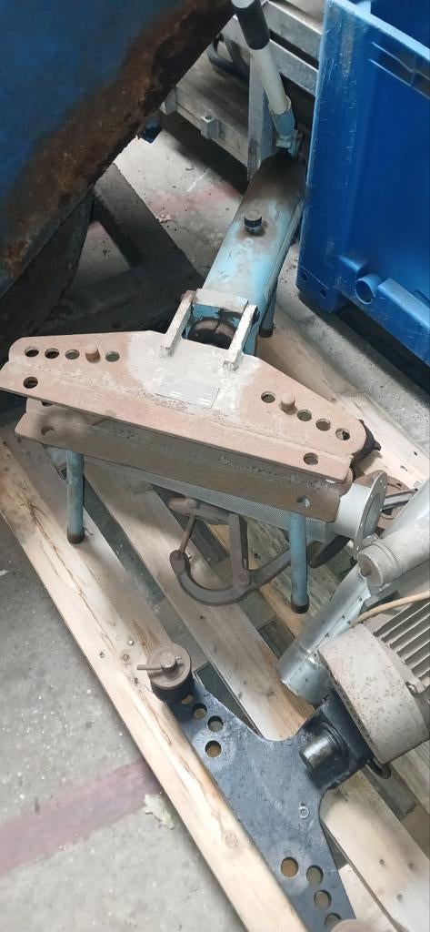 Te koop hydroliek hand buigmachine en elektrische, Ophalen