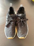 Adidas NMD R2 Primeknit in zwart met gum zool, maat 42., Ophalen of Verzenden, Zo goed als nieuw, Zwart