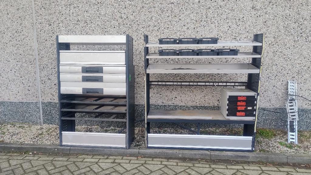 Bott bedrijfswageninrichting, Ophalen