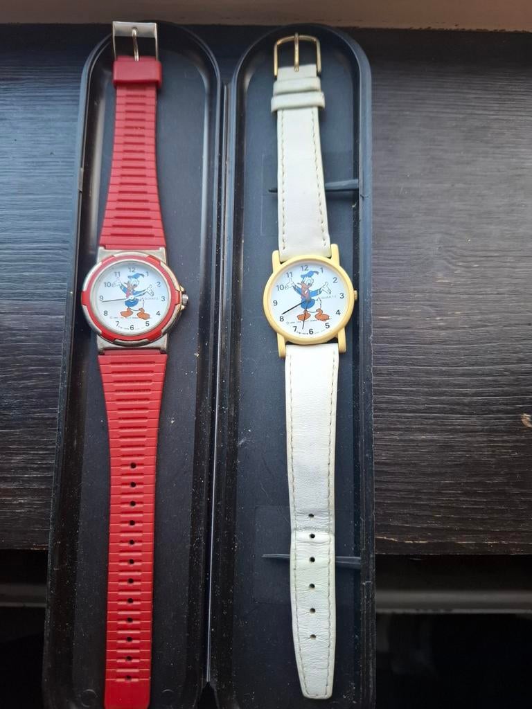Vintage Donald Duck horloges - Rood en Wit (2 stuks), Ophalen of Verzenden, Rood, Jongen of Meisje