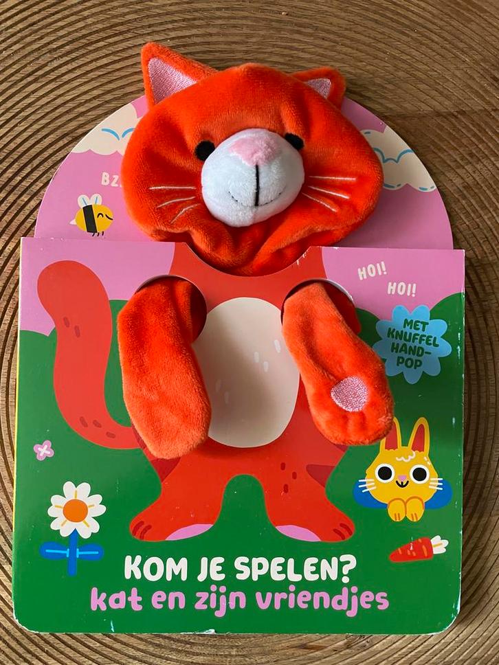 Kom je spelen? Kat en zijn vriendjes - Knuffel handpop boek, Boeken, Kinderboeken | Baby's en Peuters, Nieuw, 1 tot 2 jaar, Uitklap-, Voel- of Ontdekboek