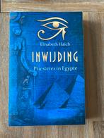 Inwijding: Priesteres in Egypte - Elisabeth Haich, Ophalen of Verzenden, Zo goed als nieuw, Spiritualiteit algemeen, Verhaal of Roman