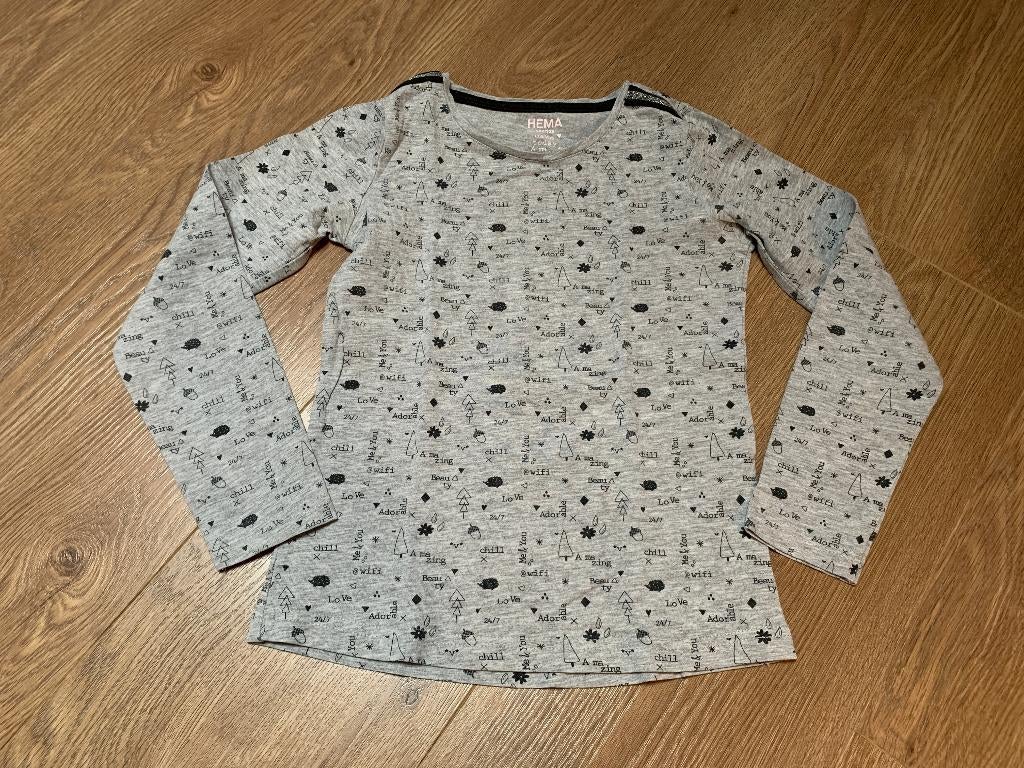 Grijze longsleeve voor Kerst van de Hema maat 122, Kinderen en Baby's, Kinderkleding | Maat 122, Meisje, Ophalen of Verzenden