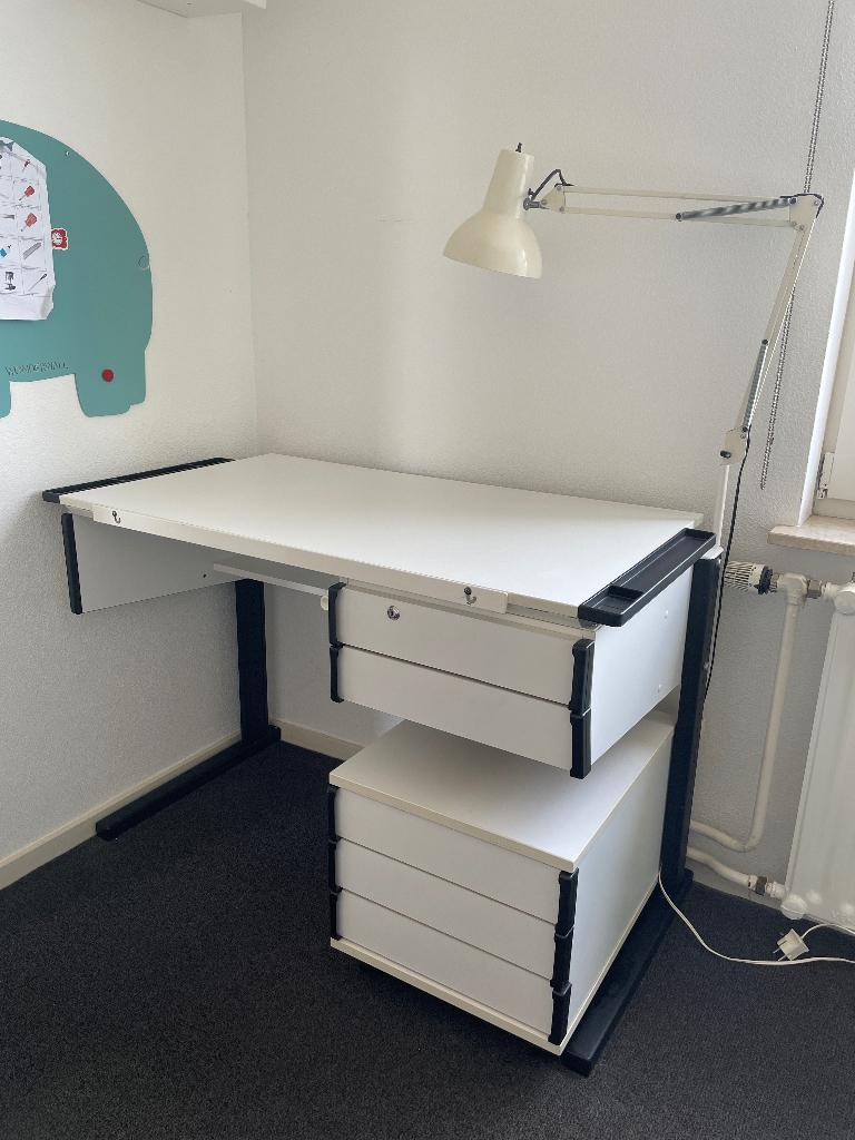 Moll Kinder bureau, Ophalen, Gebruikt, In hoogte verstelbaar, Kinderbureau