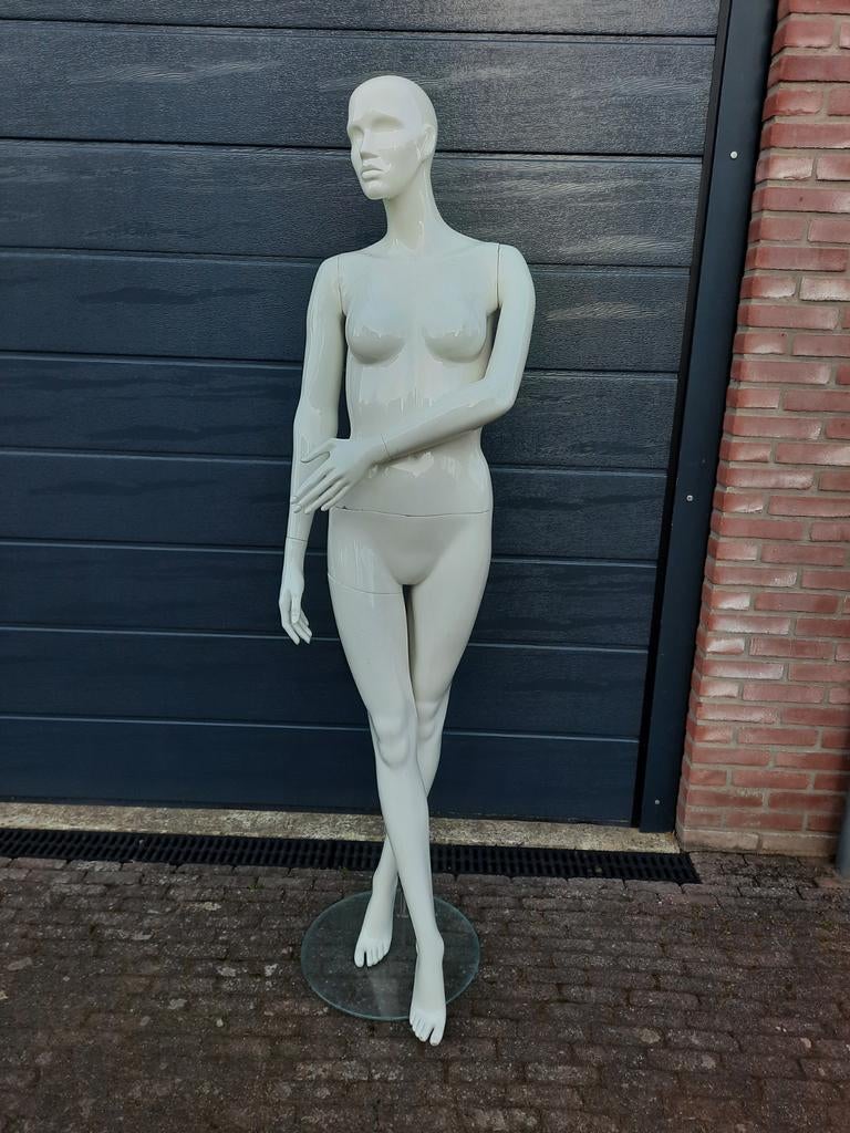 paspop - etalagepop'kledingpop, Ophalen