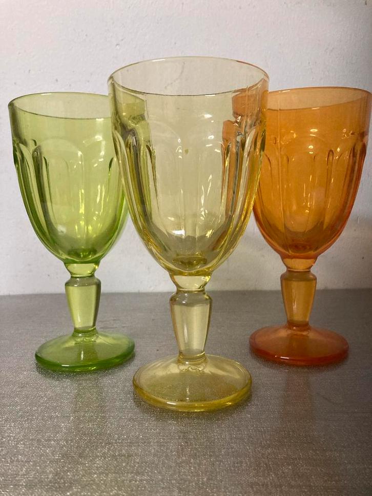 3 Vintage Gekleurde Glazen van La Fabrik du Herisson, Antiek en Kunst, Antiek | Glas en Kristal, Ophalen of Verzenden