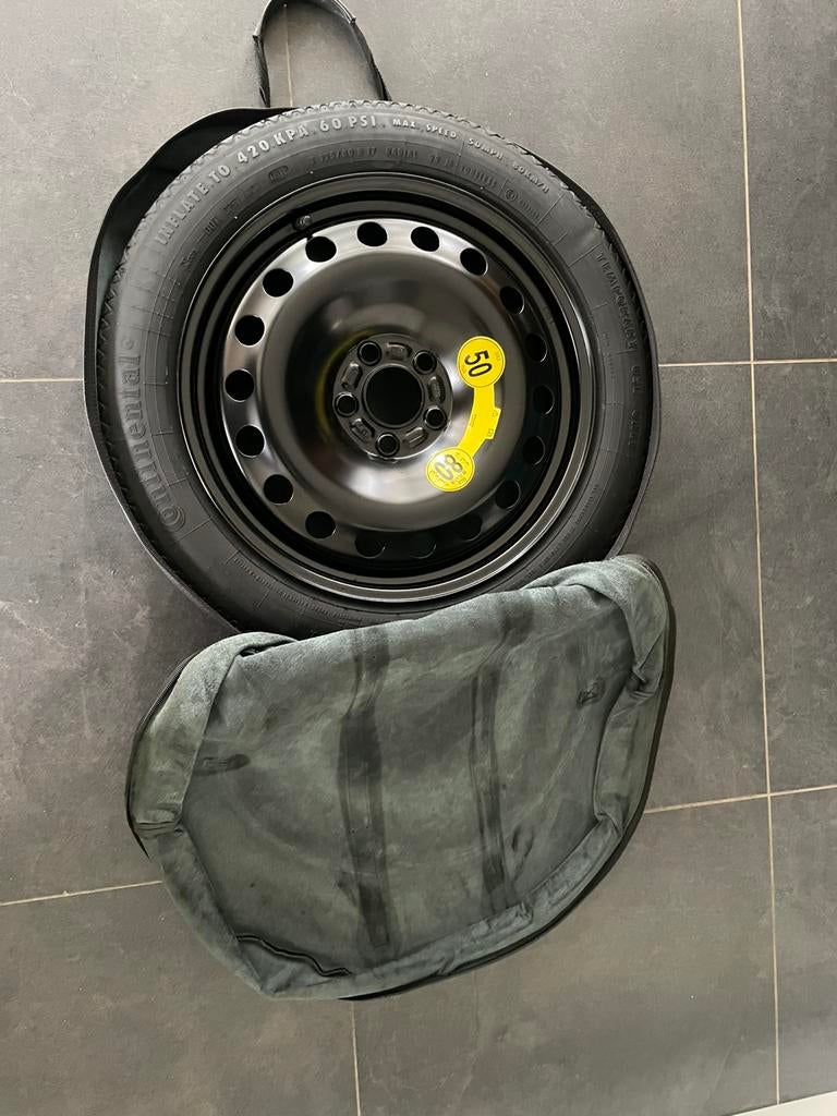 Volvo v70 xc70 thuiskomer/reservewiel 125/80/17, Auto diversen, Auto-accessoires, Ophalen of Verzenden, Zo goed als nieuw