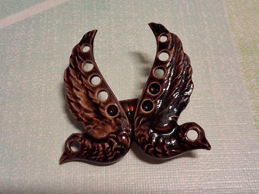 Geëmailleerde Broche met Vogels, Overige materialen, 4 tot 7 cm, Gebruikt, Bruin