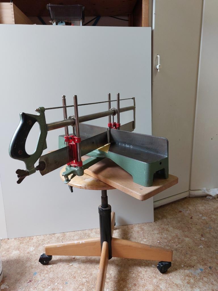 ULMIA VERSTEKZAAG MACHINE  354 (750mm ), Doe-het-zelf en Verbouw, Gereedschap | Zaagmachines, Ophalen of Verzenden, 1200 watt of meer