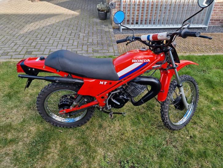 Honda MT8 in een hele nette staat onder de 6500 km!, Fietsen en Brommers, Brommers | Honda, Zo goed als nieuw, Overige modellen