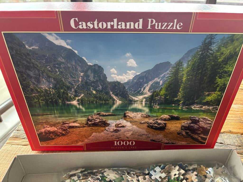2 Legpuzzels 1000 stukjes, Ophalen of Verzenden, 500 t/m 1500 stukjes, Zo goed als nieuw, Legpuzzel