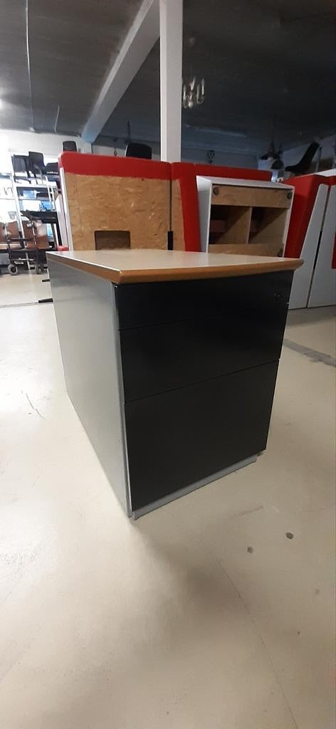 Ladenblok bureau Interfer, Ophalen, Info@tommysmit.nl, Gebruikt, 7008AR