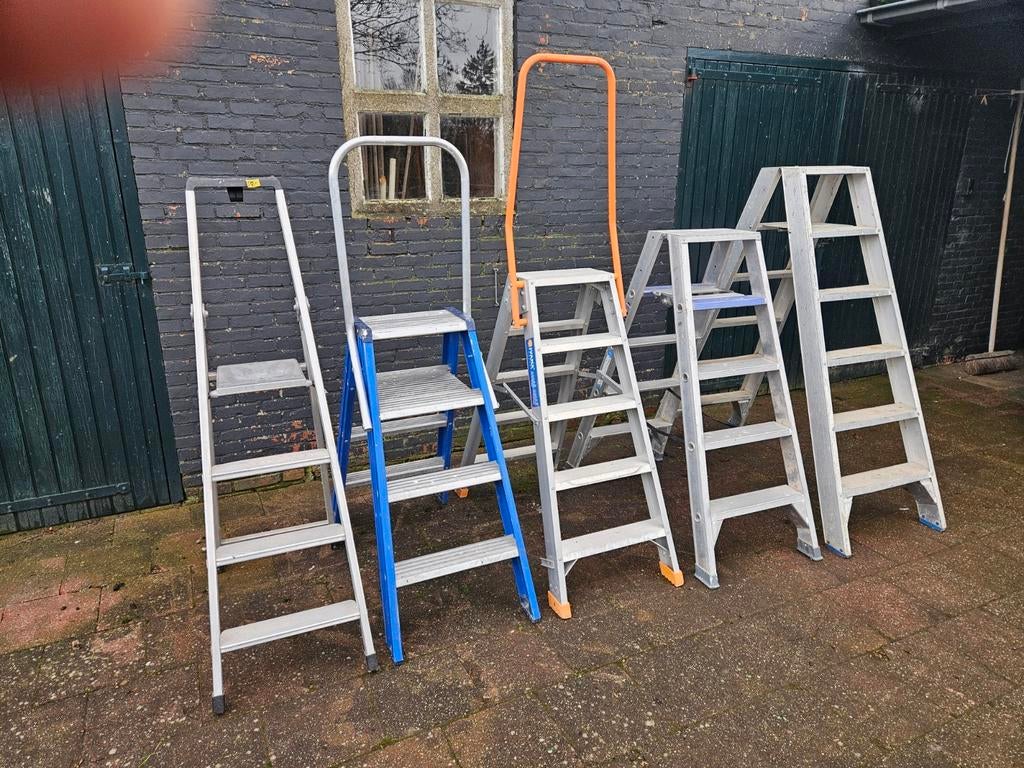 Trappen van 1x4 tot 2x6 treden, Doe-het-zelf en Verbouw, Ladders en Trappen, Ophalen