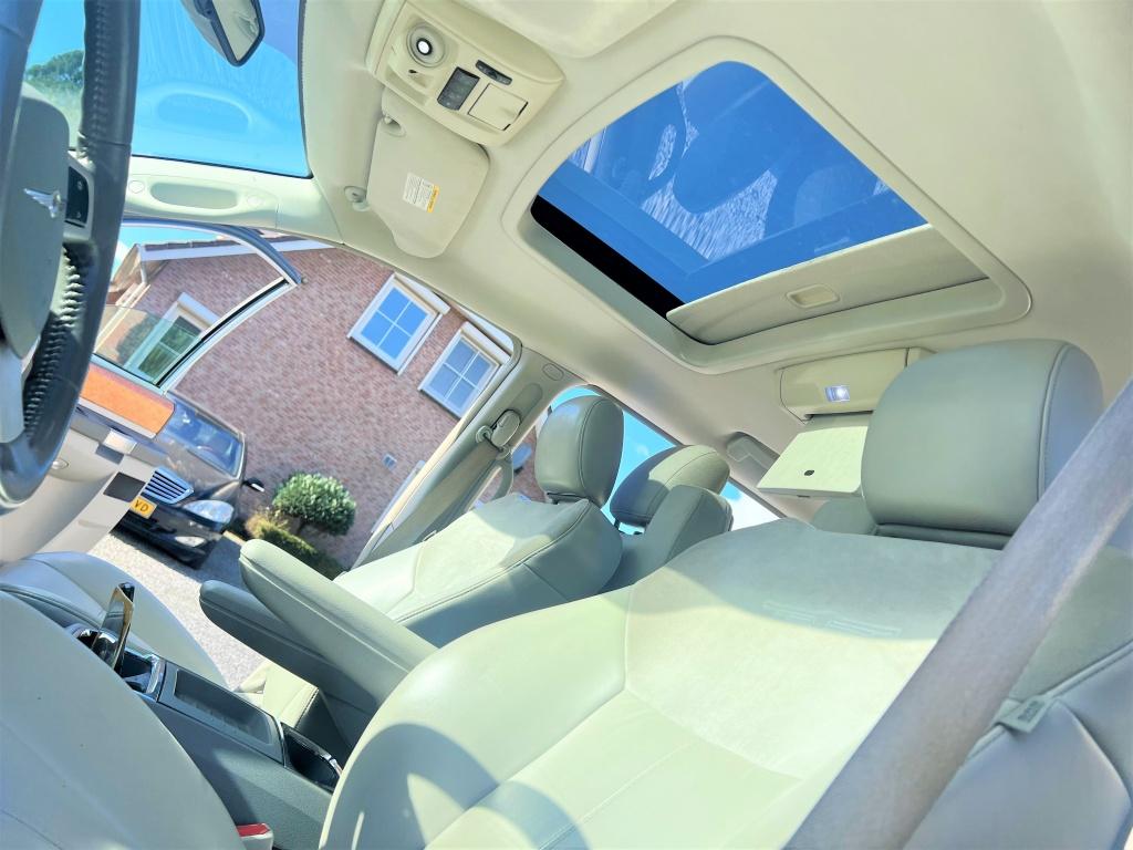 Chrysler Grand Voyager 4.0 V6 LIMITED OPEN-DAK SWIVEL&GO+TAF, Auto's, Chrysler, Automaat, Gebruikt, Beige, Verwarming stoelen achter