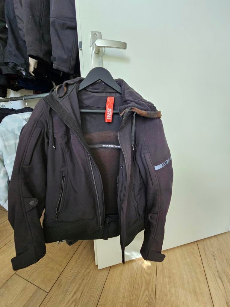 Zwarte iXS motorjas mt m, Motoren, Kleding | Motorkleding, Ophalen of Verzenden, Tweedehands, Jas | textiel