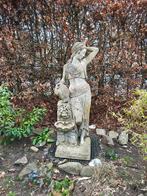 Betonnen tuinbeeld met fontein, Tuin en Terras, Tuinbeelden, Ophalen of Verzenden, Gebruikt, Beton, Mensenbeeld