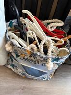 Grote tas vol diverse kledinghangers, Kleding | Dames, Ophalen, Gebruikt, Hout, Volwassenen