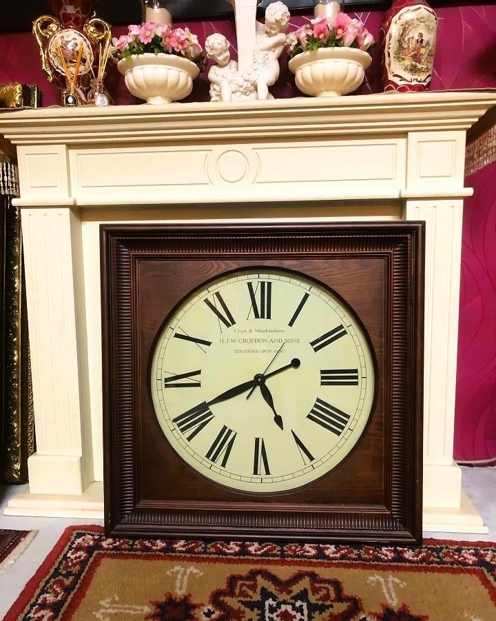 Zeer grote vintage Engelse wandklok hout - mahoniehout, Ophalen of Verzenden, Analoog, Wandklok